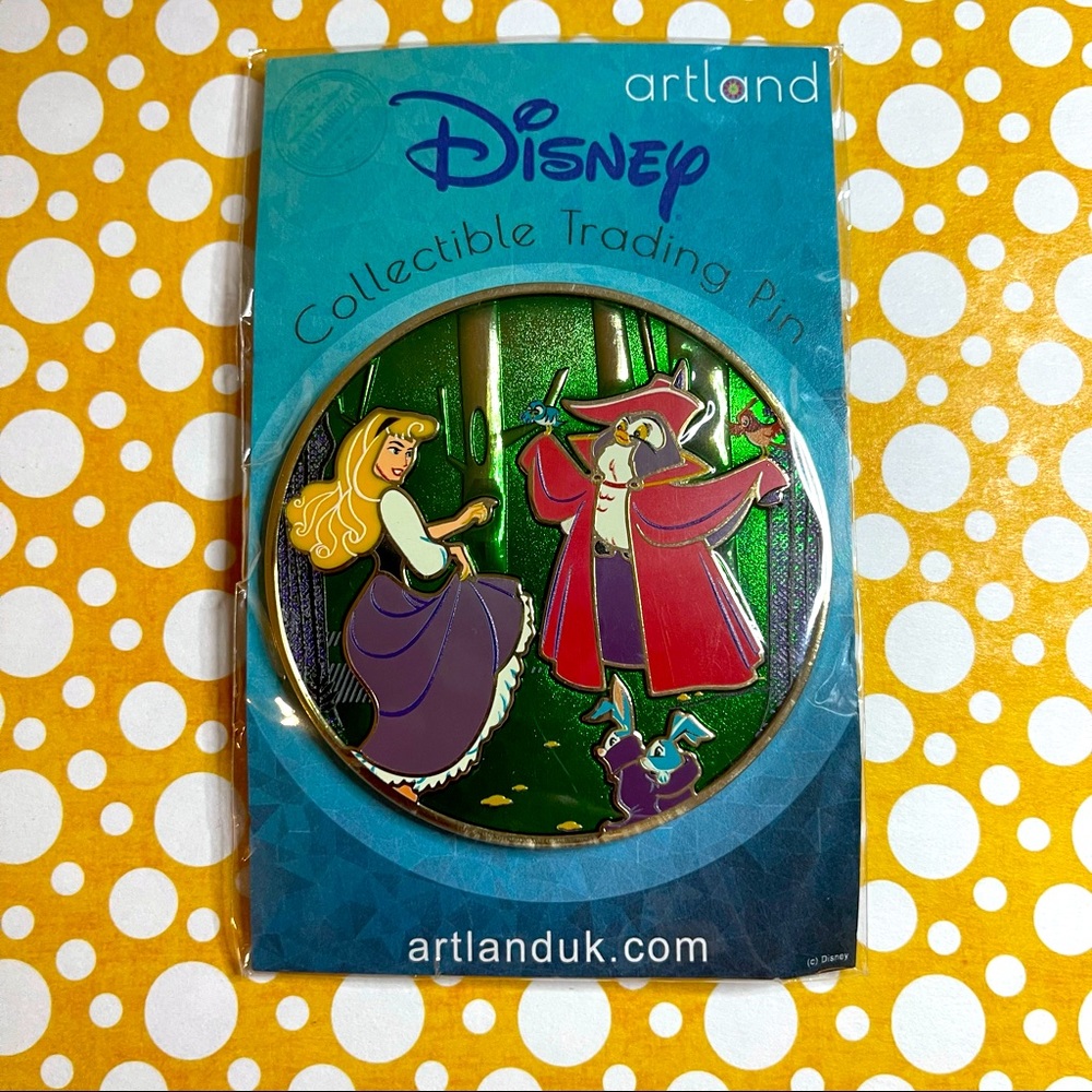 Aurora and Woodland Animals Sleeping Beauty Artland pin LE 200